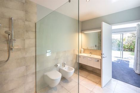 Photo of property in 302b Gardiners Road, Harewood, Christchurch, 8051