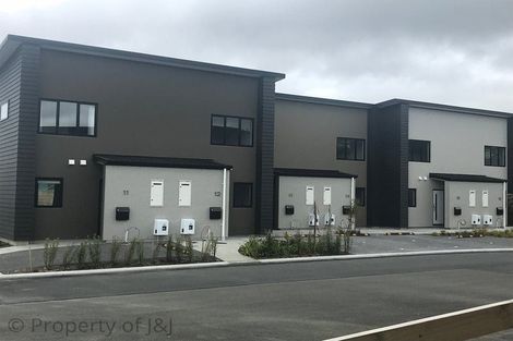 Photo of property in 14/9 Surrey Street, Tawa, Wellington, 5028