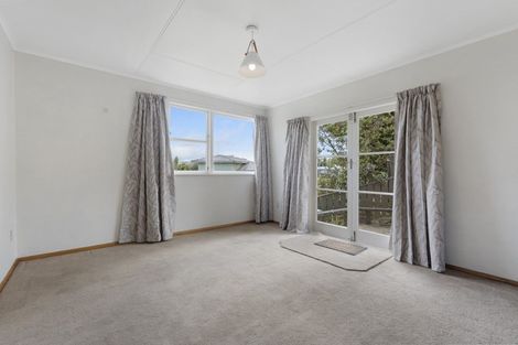 Photo of property in 1 Lawson Street, Pahiatua, 4910