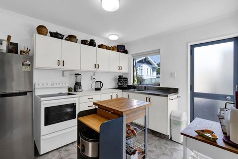 Photo of property in 2/65 Northgate, Strandon, New Plymouth, 4312