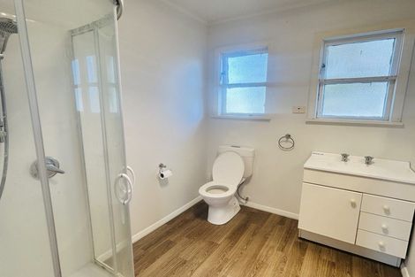 Photo of property in 6 Ngahina Street, Paraparaumu, 5032