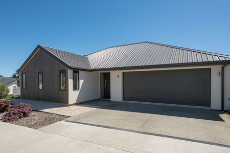 Photo of property in 15 Village Lane, Stoke, Nelson, 7011