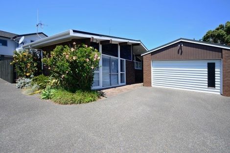 Photo of property in 3 Tudor Place, Mount Maunganui, 3116