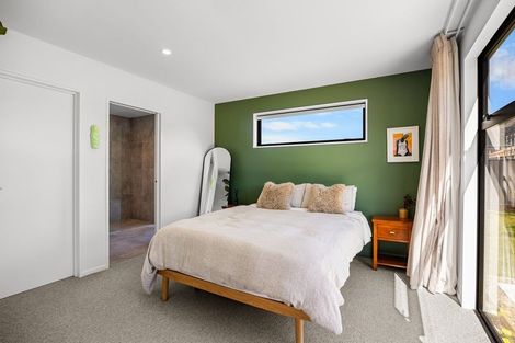 Photo of property in 8 Longview Drive, Lake Hawea, 9382