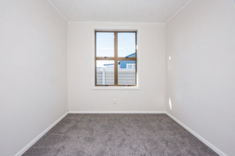 Photo of property in 1 Warren Street, Foxton Beach, Foxton, 4815