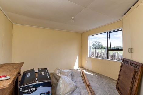 Photo of property in 2984 Cheltenham Hunterville Road, Cheltenham, Feilding, 4777