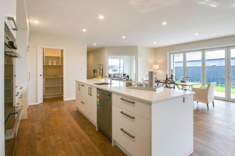 Photo of property in 14 Ruahine Road, Poraiti, Napier, 4112