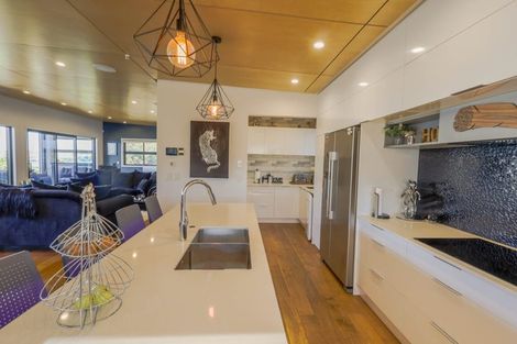 Photo of property in 57 Hawaiian Parade, Arkles Bay, Whangaparaoa, 0932