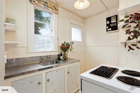 Photo of property in 31 Anne Street, Devonport, Auckland, 0624