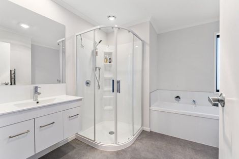 Photo of property in 75 Pasture Way, Papamoa, 3118