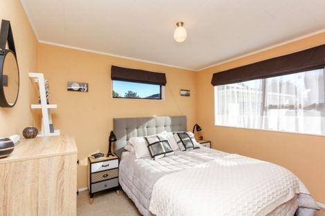 Photo of property in 44 Penrith Street, Westown, New Plymouth, 4310