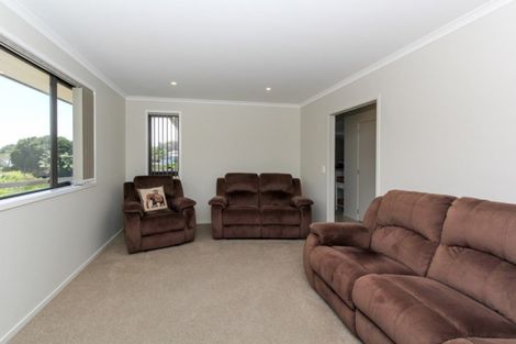 Photo of property in 48 Magnolia Drive, Westown, New Plymouth, 4310