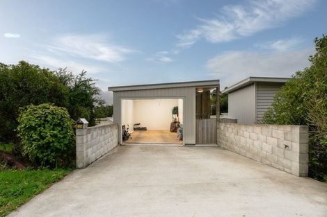 Photo of property in 106 Ohariu Road, Johnsonville, Wellington, 6037