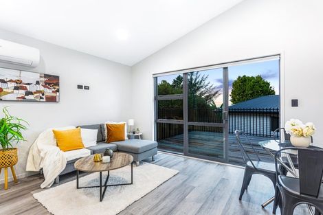 Photo of property in 6a Zingaro Place, Massey, Auckland, 0614