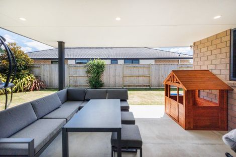 Photo of property in 22 Monarch Drive, Ashhurst, 4810