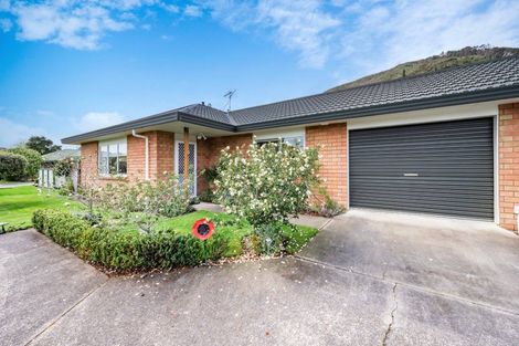 Photo of property in 17a Villa Grove, Paraparaumu, 5032