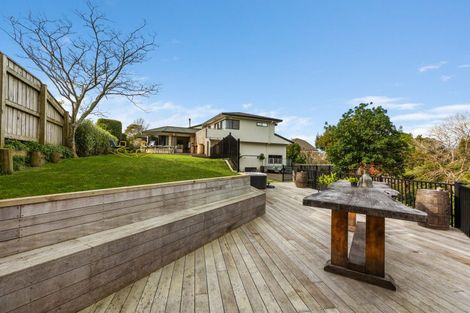 Photo of property in 22 Kinross Drive, Merrilands, New Plymouth, 4312