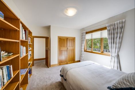 Photo of property in 8 George Street, Hospital Hill, Napier, 4110