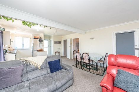 Photo of property in 14 Kotuku Street, Castlecliff, Whanganui, 4501