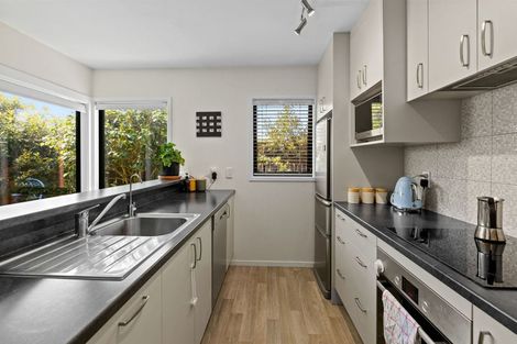 Photo of property in 2/114 Saint James Avenue, Papanui, Christchurch, 8053