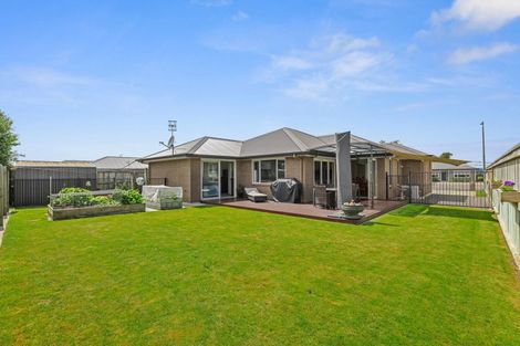 Photo of property in 43 Huka Heights Drive, Rangatira Park, Taupo, 3330