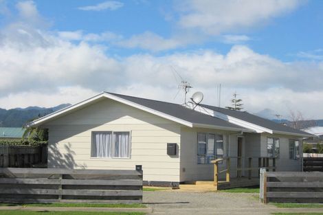 Photo of property in 21 Perth Street, Levin, 5510