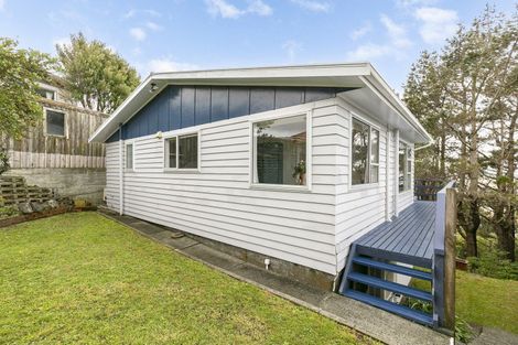 Photo of property in 53 Lomita Road, Johnsonville, Wellington, 6037
