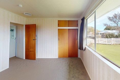 Photo of property in 6 Walker Crescent, Bulls, 4818