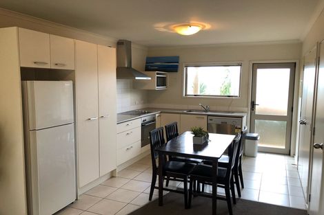 Photo of property in 16/94 Glengarry Road, Glen Eden, Auckland, 0602