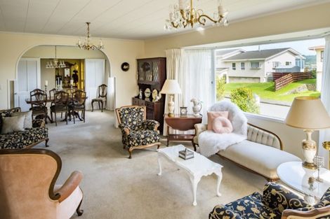 Photo of property in 4 Cassley Crescent, Papakowhai, Porirua, 5024