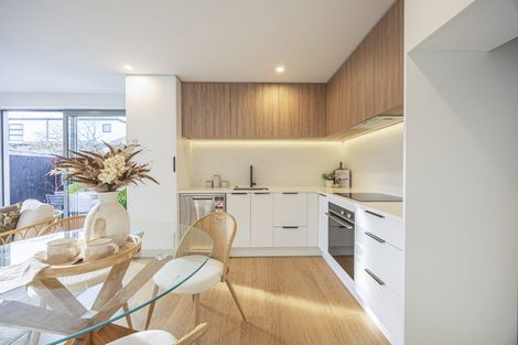 Photo of property in 19 Winton Street, St Albans, Christchurch, 8014