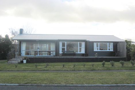 Photo of property in 36 Pokaka Crescent, Wharewaka, Taupo, 3330