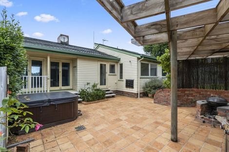 Photo of property in 7 Amante Crescent, Mairangi Bay, Auckland, 0630
