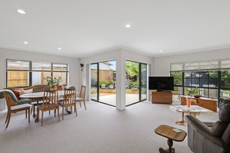 Photo of property in 7 Halstead Place, Huntington Park, Auckland, 2013