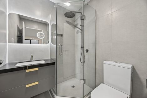 Photo of property in 27 Jandell Crescent, Bucklands Beach, Auckland, 2014