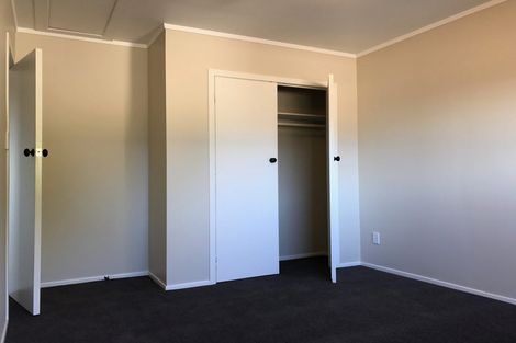 Photo of property in 3 Hillside Crescent North, Leigh, Auckland, 0985