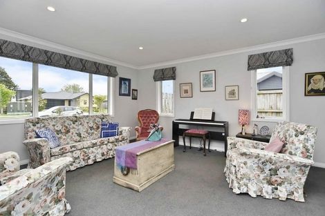 Photo of property in 5 Macphail Avenue, Rangiora, 7400