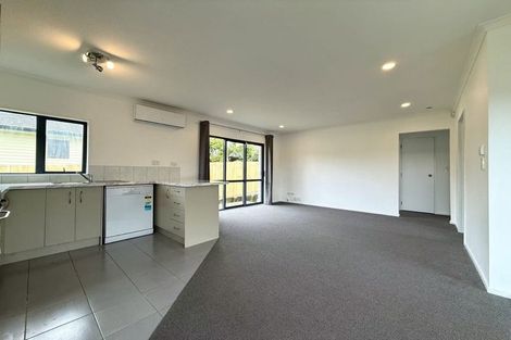 Photo of property in 13a Mawney Road, Henderson, Auckland, 0610