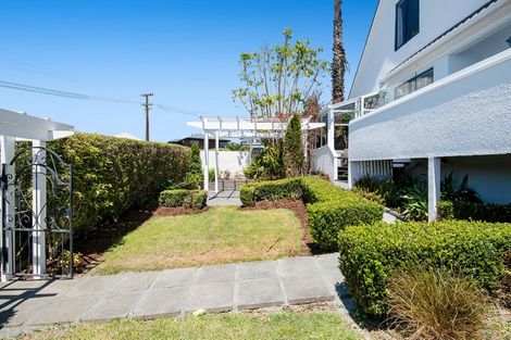 Photo of property in 1/6 Duncansby Road, Stanmore Bay, Whangaparaoa, 0932