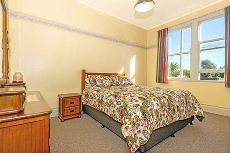 Photo of property in 16 Queens Road, Elgin, Gisborne, 4010