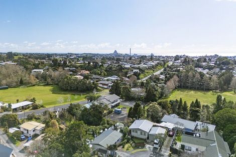 Photo of property in 5 Jensen Place, Frankleigh Park, New Plymouth, 4310