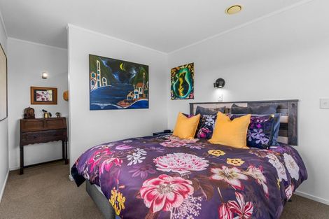 Photo of property in 347 Campbell Road, Parua Bay, Onerahi, 0192