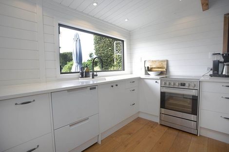 Photo of property in 130 Tirohanga Drive, Whangamata, 3620