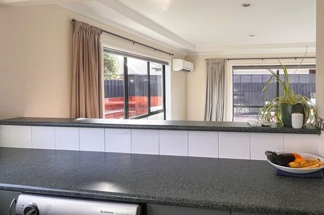 Photo of property in 6 Henridge Place, Avonhead, Christchurch, 8042