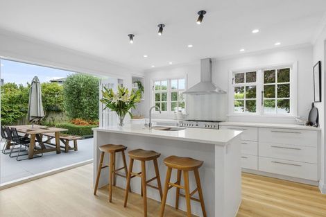 Photo of property in 66 Memorial Avenue, Ilam, Christchurch, 8053