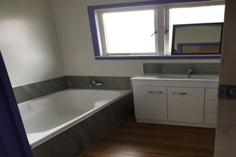 Photo of property in 239 Cambridge Road, Hillcrest, Hamilton, 3216