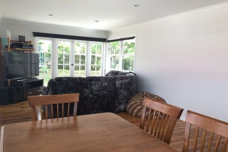 Photo of property in 55a Lynwood Road, New Lynn, Auckland, 0600