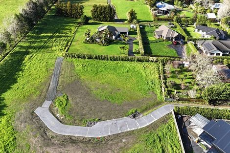 Photo of property in 15 Sands Road, Glenbervie, 0173