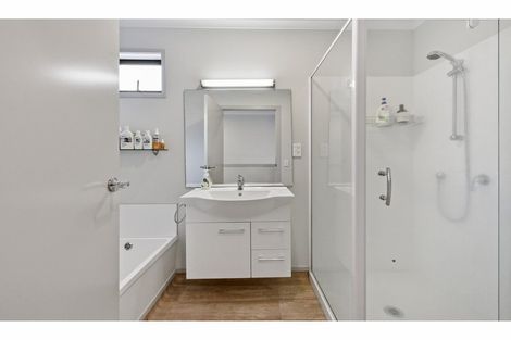 Photo of property in 12 Kuparu Street, Weymouth, Auckland, 2103