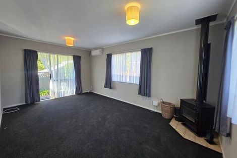 Photo of property in 68 Stokes Valley Road, Stokes Valley, Lower Hutt, 5019